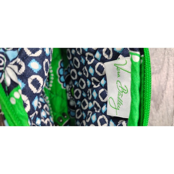 Vera Bradley Cupcakes Green Pouch‎ Change Coin Purse Zip Quilted Small - Picture 3 of 6